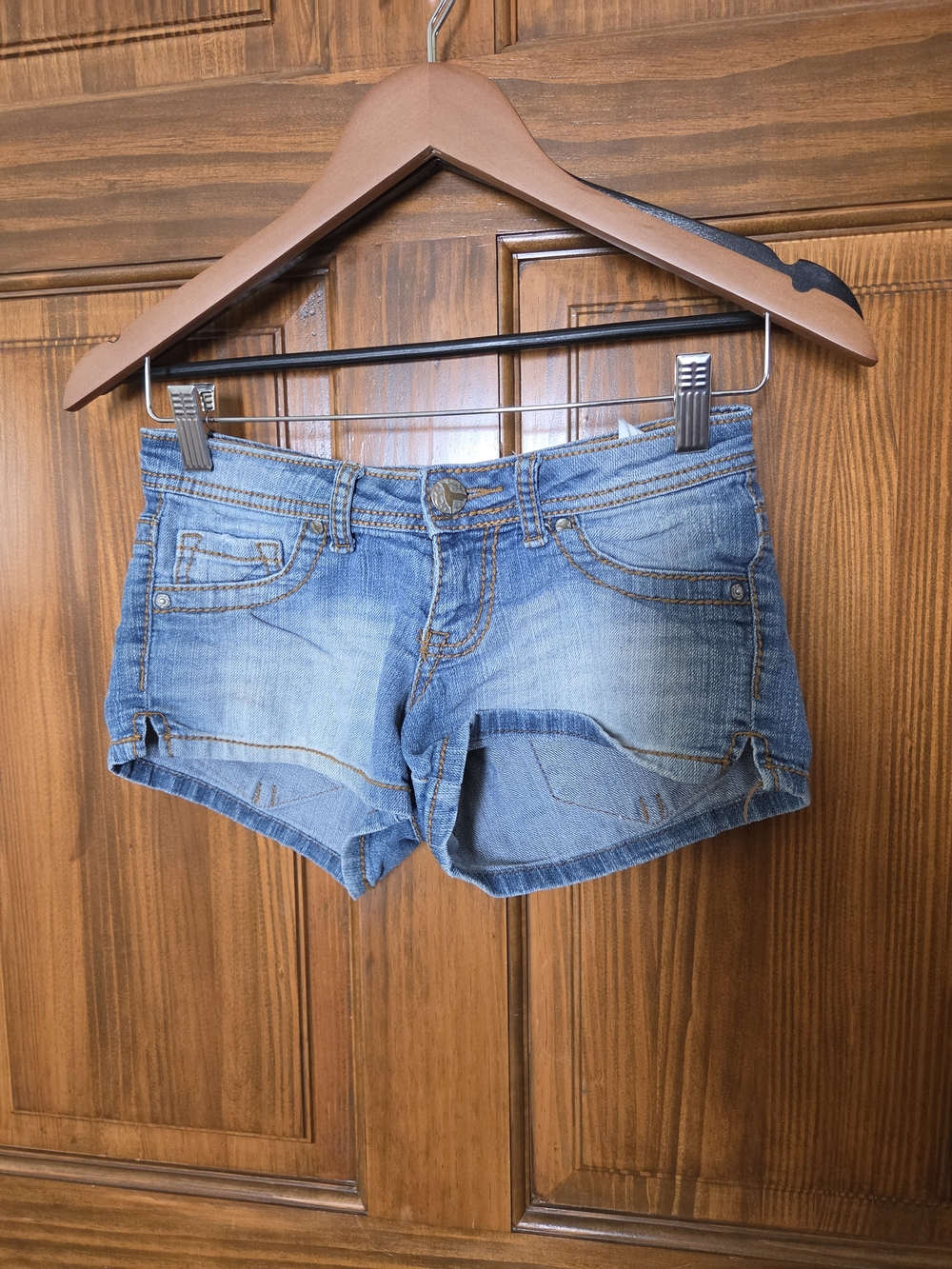 Grane Light Blue Denim Cutoff Shorts